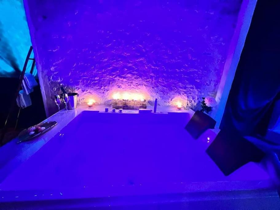 Suite Romance - Jacuzzi Moret-sur-Loing Extérieur photo